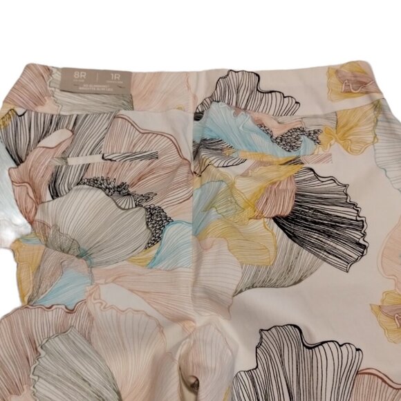 Chico's Women's So Slimming Brigitte Flowing Petal-Print Ankle Pants Size 8R - Picture 6 of 9